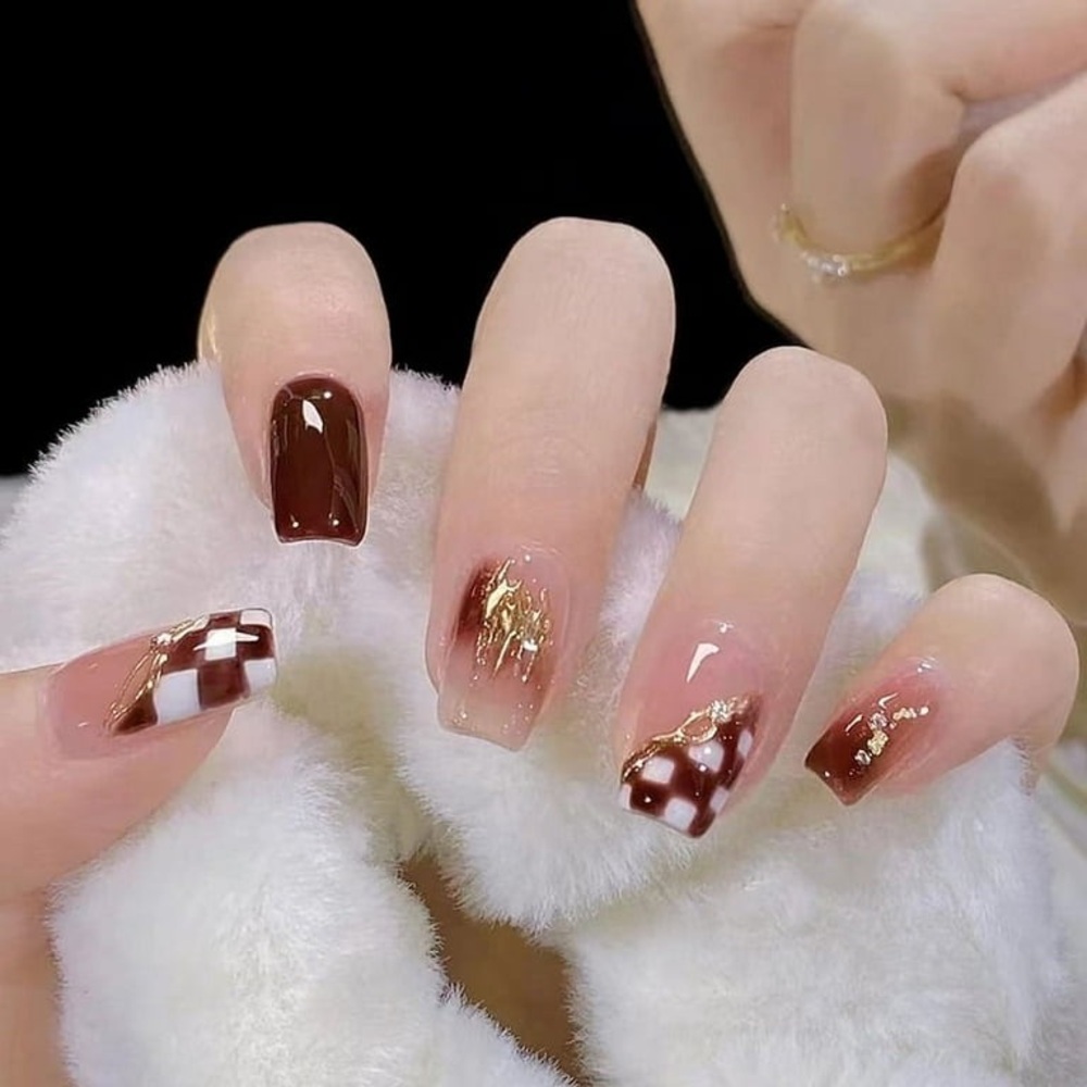 Checkered Press On Nails